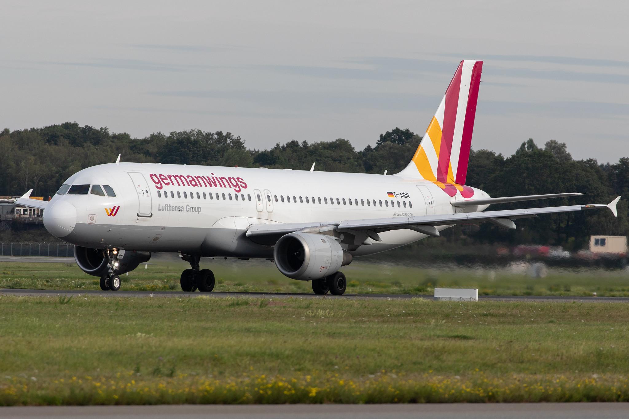 Hamburg Airport: Eurowings (EW / EWG) | Operator: Germanwings |  Airbus A320-211 A320 | D-AIQN | MSN 0269