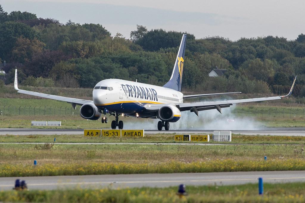 Hamburg Airport: Ryanair (FR / RYR) |  Boeing 737-8AS B738 | EI-DAE | MSN 33545