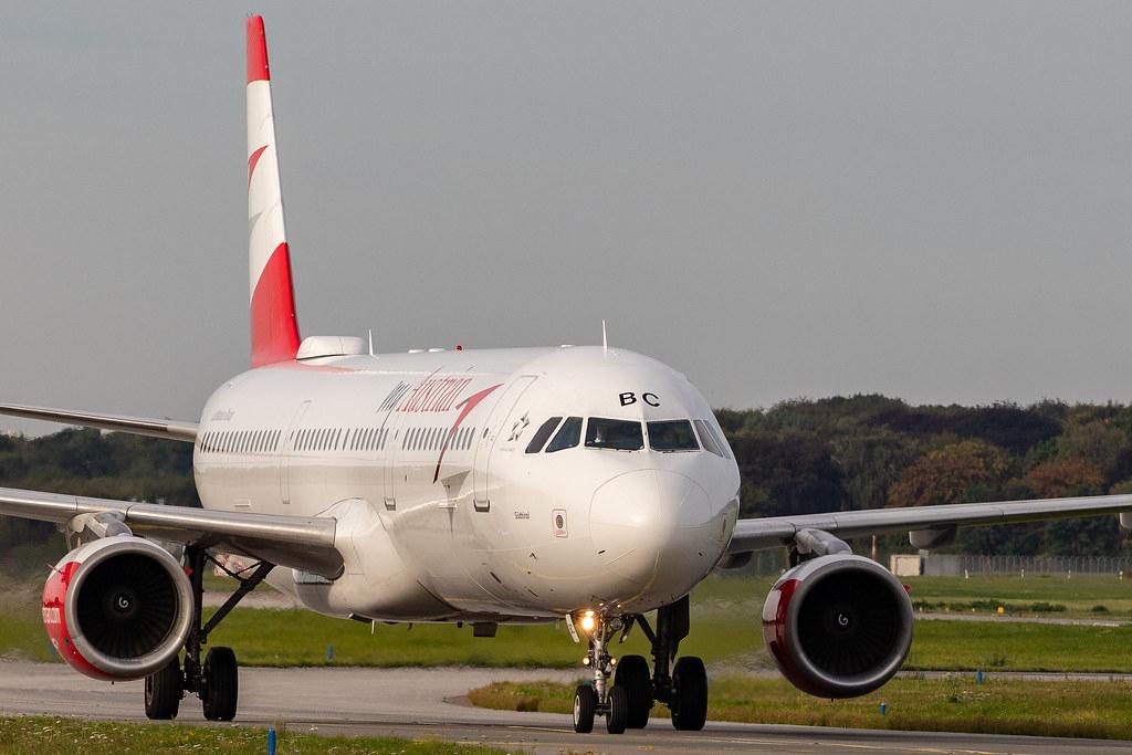 Hamburg Airport: Austrian Airlines (OS / AUA) |  Airbus A321-111 A321 | OE-LBC | MSN 0581