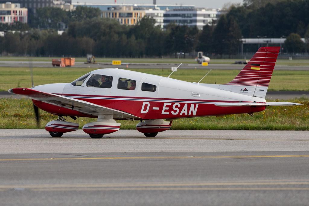 Hamburg Airport: Private owner |  Piper PA-28-181 Archer 3 P28R | D-ESAN | MSN 2843028