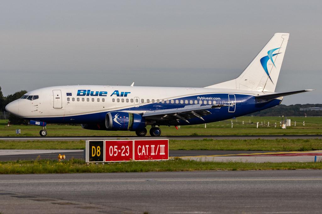 Hamburg Airport: Blue Air (0B / BMS) |  Boeing 737-530 B735 | YR-AMB | MSN 24943