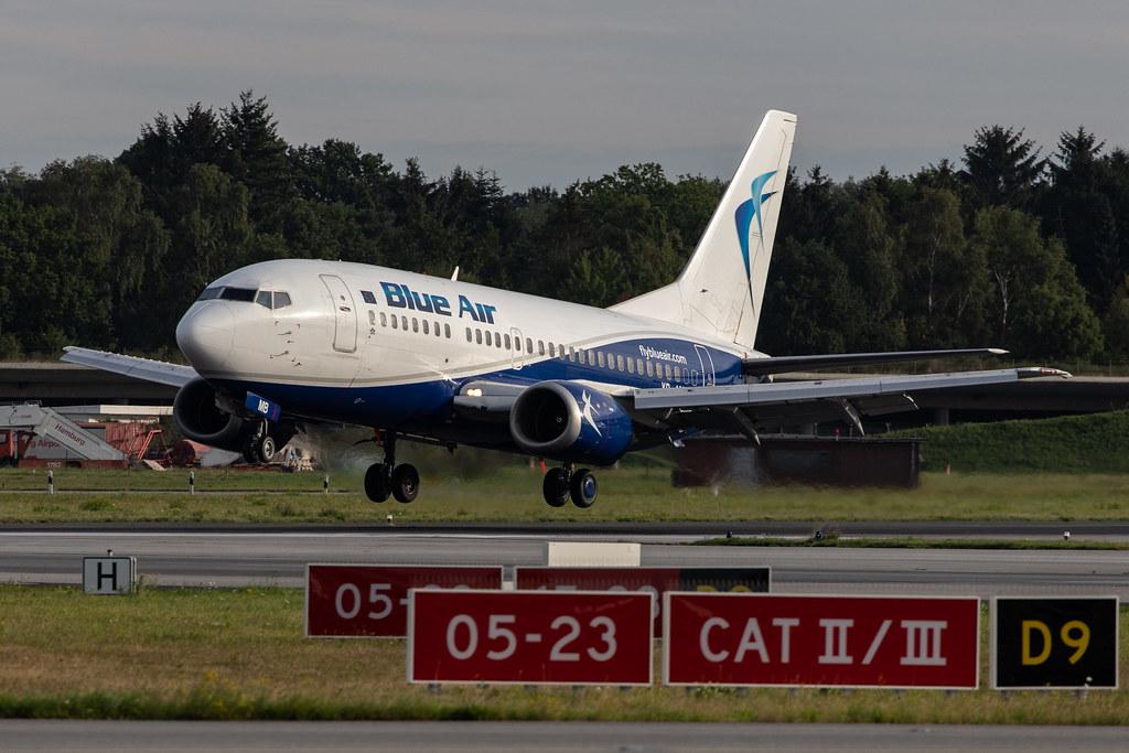 Hamburg Airport: Blue Air (0B / BMS) |  Boeing 737-530 B735 | YR-AMB | MSN 24943