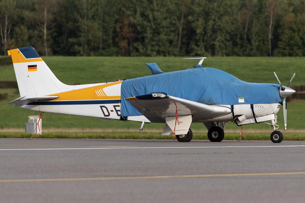 Hamburg Airport: Private Owner |  Beech F33A Bonanza BE33 | D-EIZK | MSN CE-789