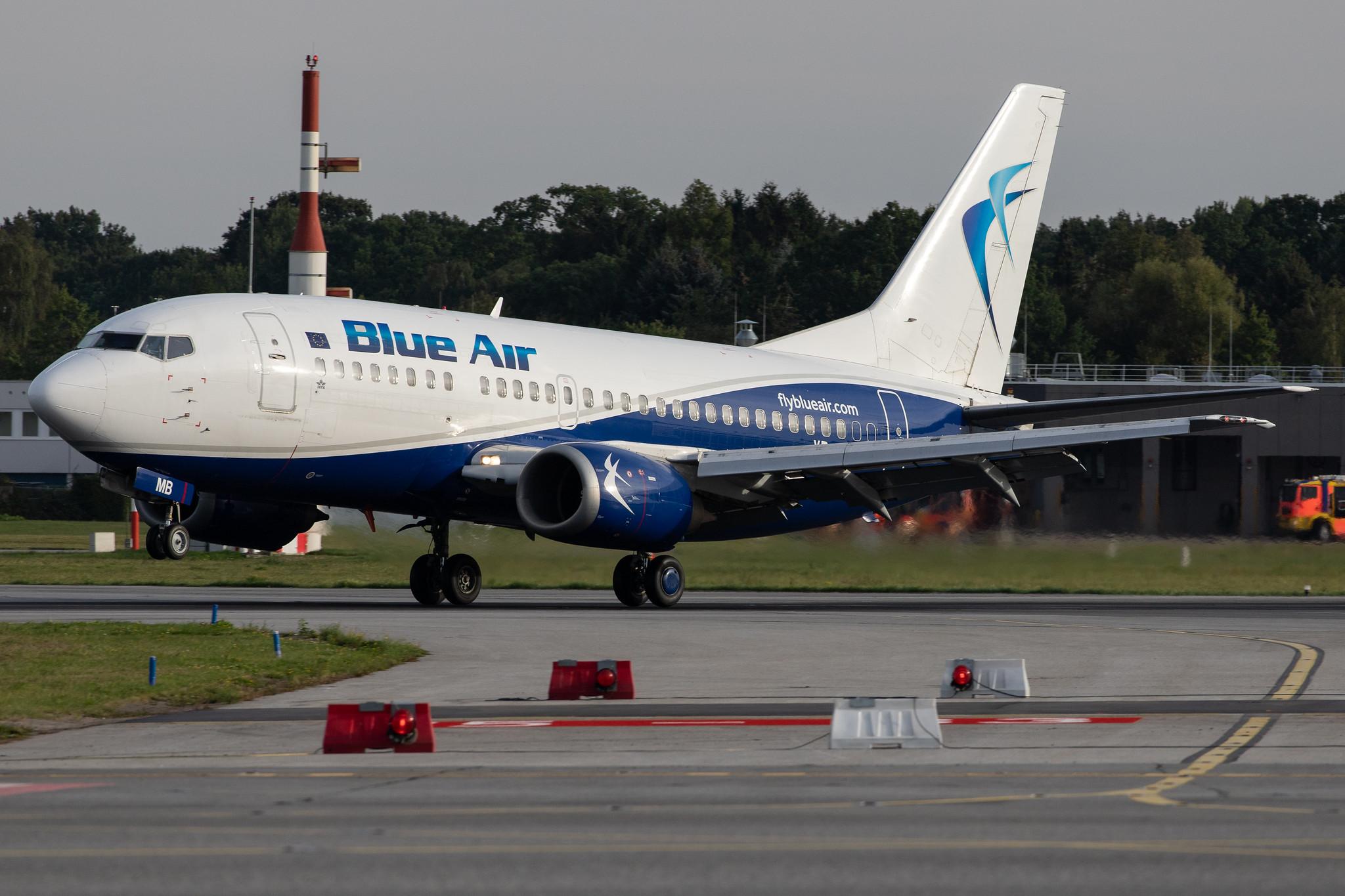 Hamburg Airport: Blue Air (0B / BMS) |  Boeing 737-530 B735 | YR-AMB | MSN 24943