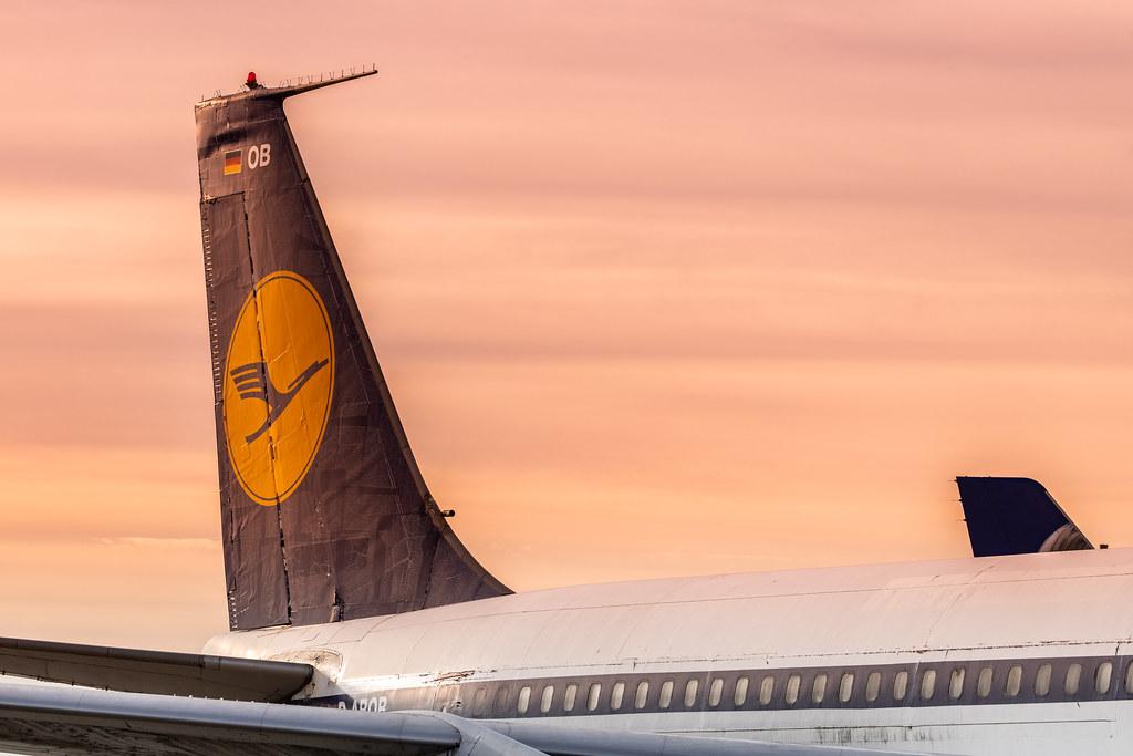 Hamburg Airport: Lufthansa (LH / DLH) | Boeing 707-430 B704 | D-ABOB | MSN 17718