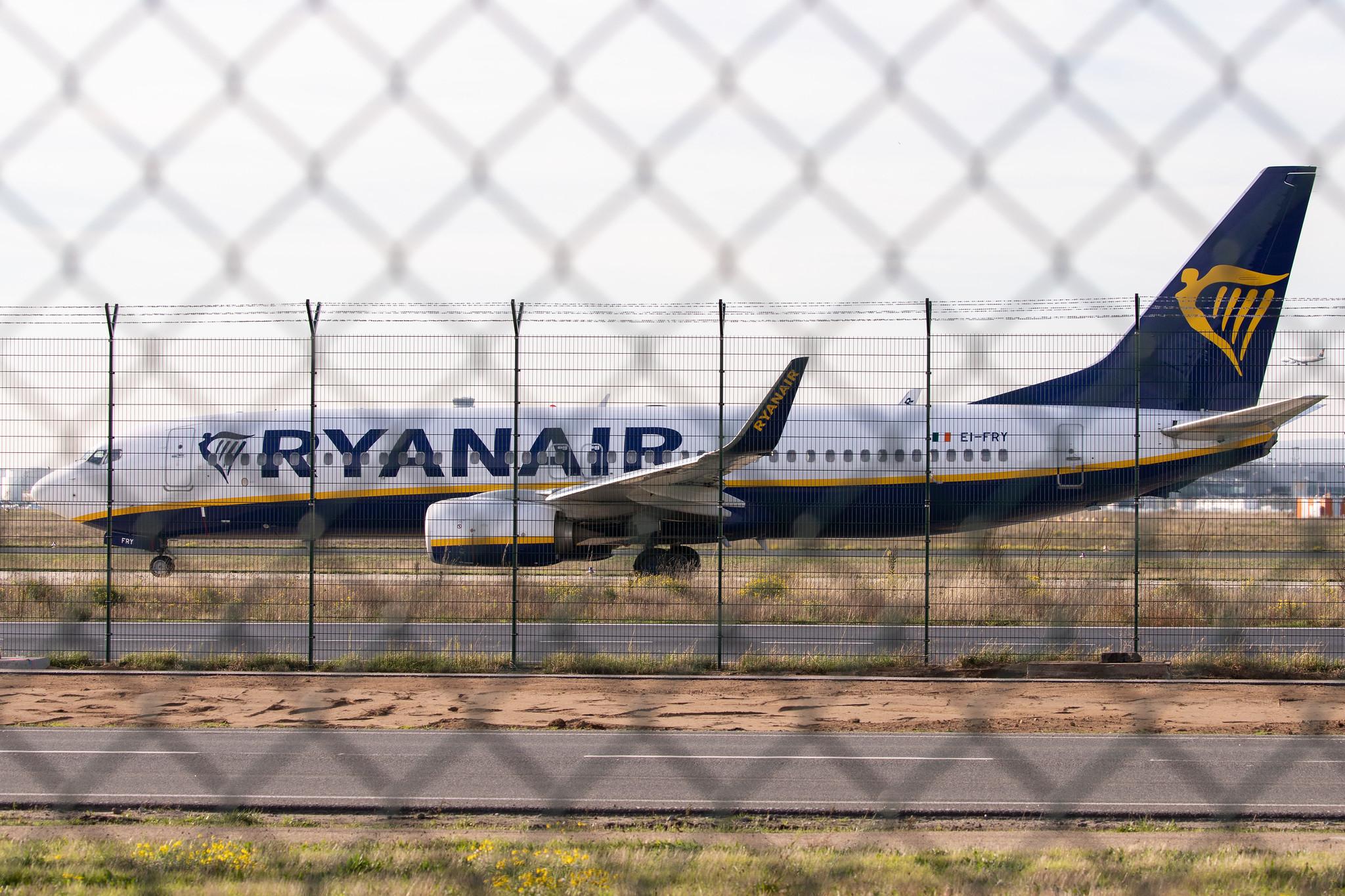 Frankfurt Airport: Ryanair (FR / RYR) |  Boeing 737-8AS B738 | EI-FRY | MSN 44750
