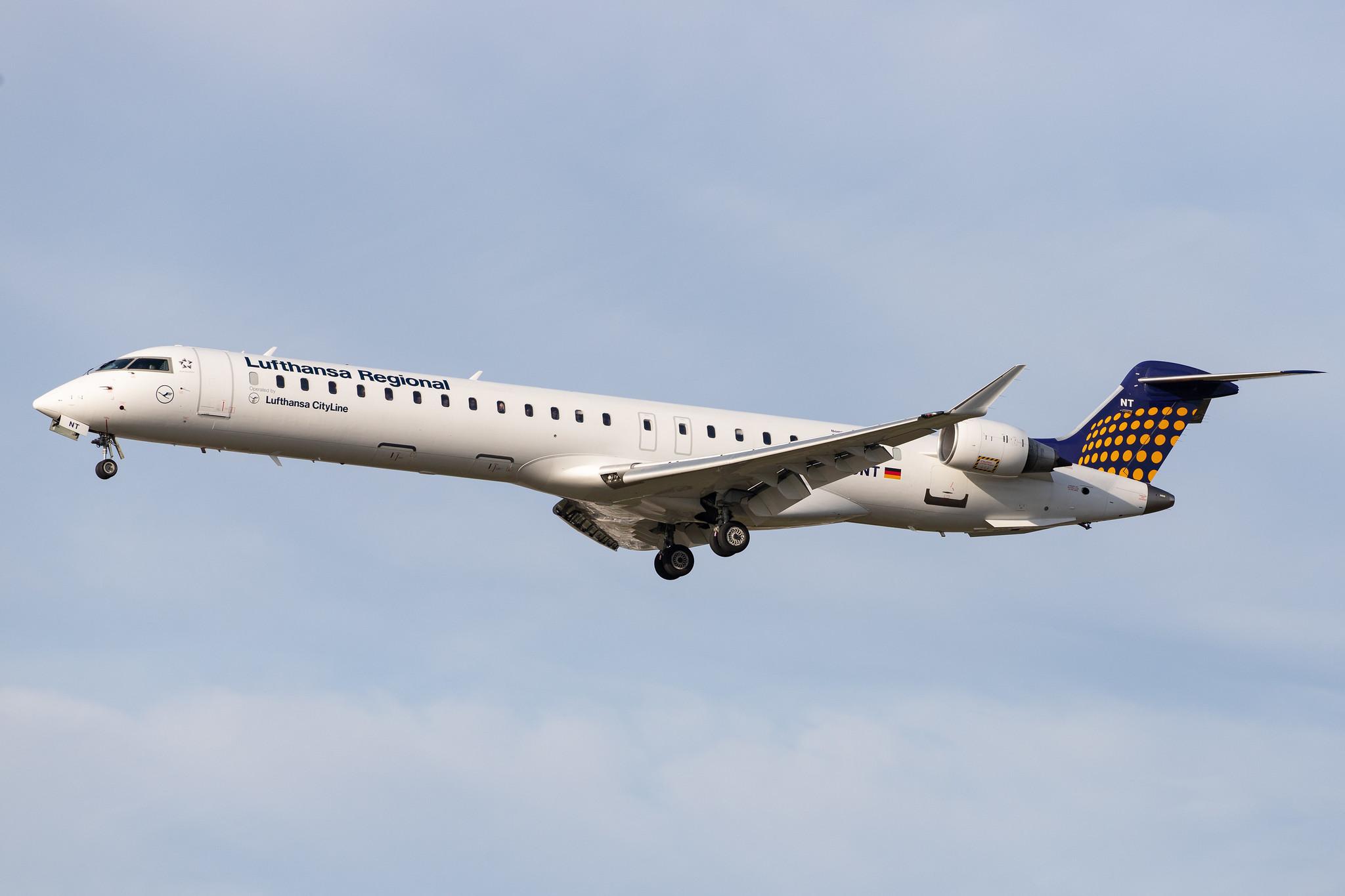 Frankfurt Airport: Lufthansa (LH / DLH) | Operator: Lufthansa CityLine |  Bombardier CRJ-900LR CRJ9 | D-ACNT | MSN 15264