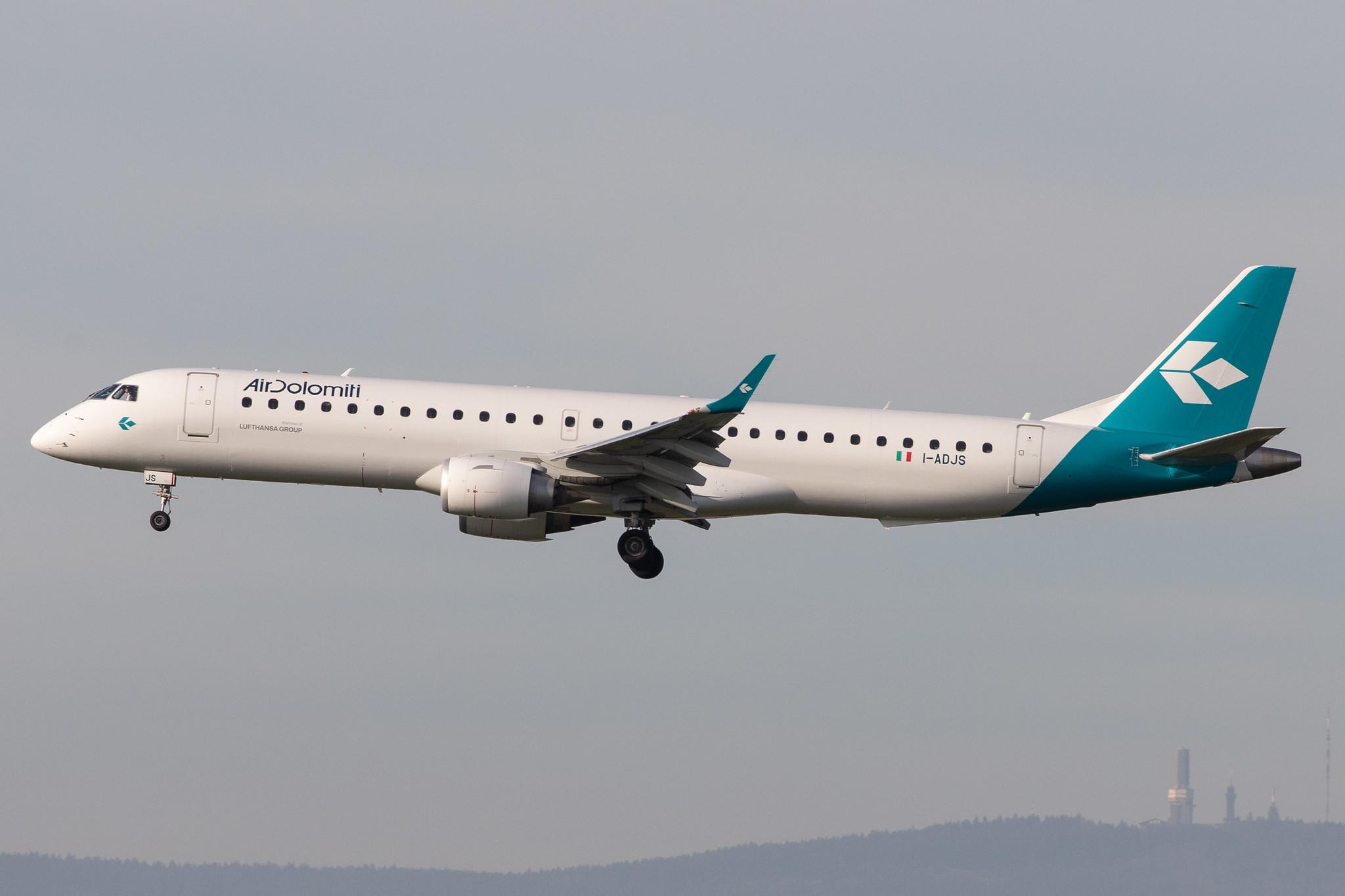 Frankfurt Airport: Air Dolomiti (EN / DLA) |  Embraer ERJ-195LR E195 | I-ADJS | MSN 19000597