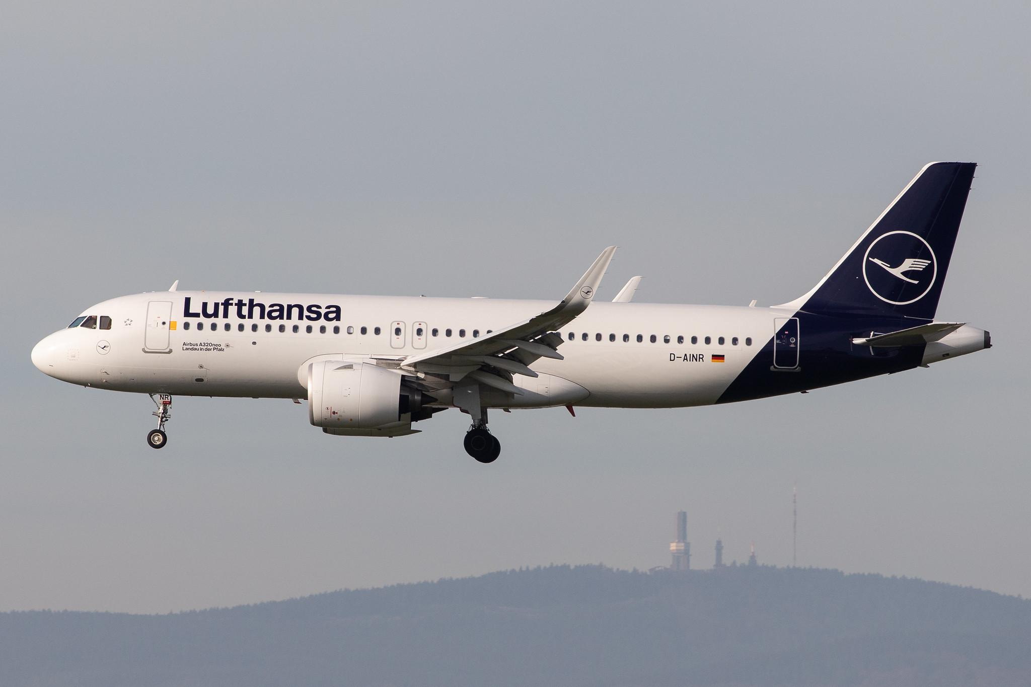 Frankfurt Airport: Lufthansa (LH / DLH) |  Airbus A320-271N A20N | D-AINR | MSN 8725