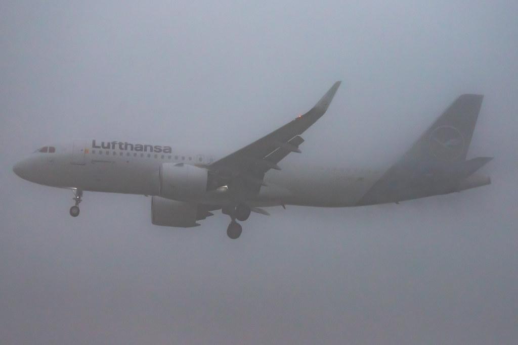 Frankfurt Airport: Lufthansa (LH / DLH) |  Airbus A320-271N A20N | D-AINU | MSN 8728