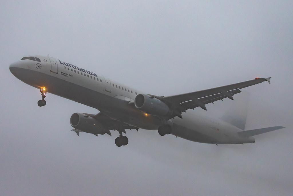 Frankfurt Airport: Lufthansa (LH / DLH) |  Airbus A321-231 A321 | D-AIDL | MSN 4881