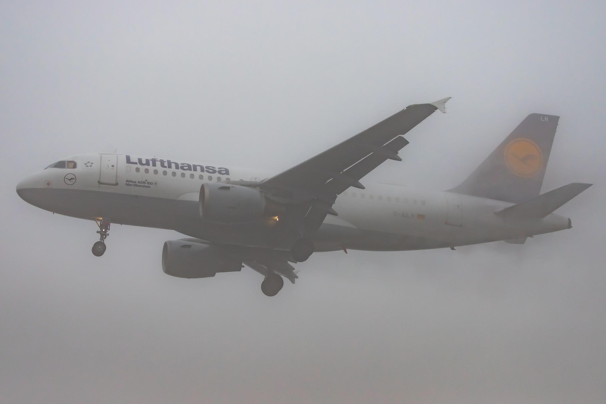 Frankfurt Airport: Lufthansa (LH / DLH) |  Airbus A319-114 A319 | D-AILN | MSN 0700