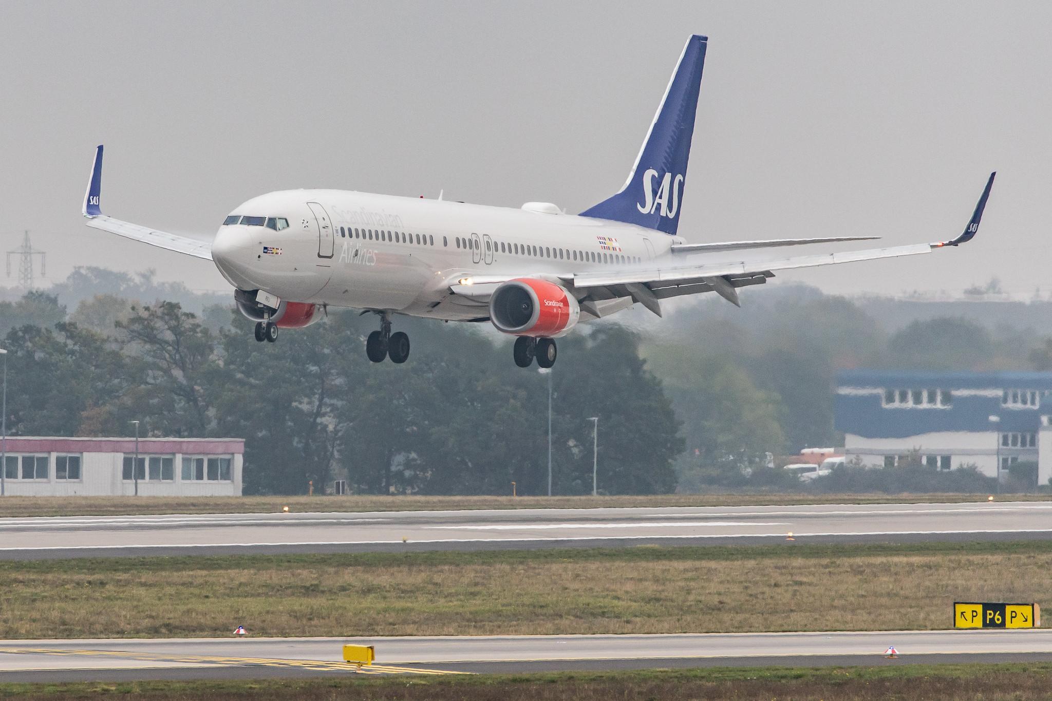 Frankfurt Airport: SAS (SK / SAS) |  Boeing 737-883 B738 | LN-RRJ | MSN 34547