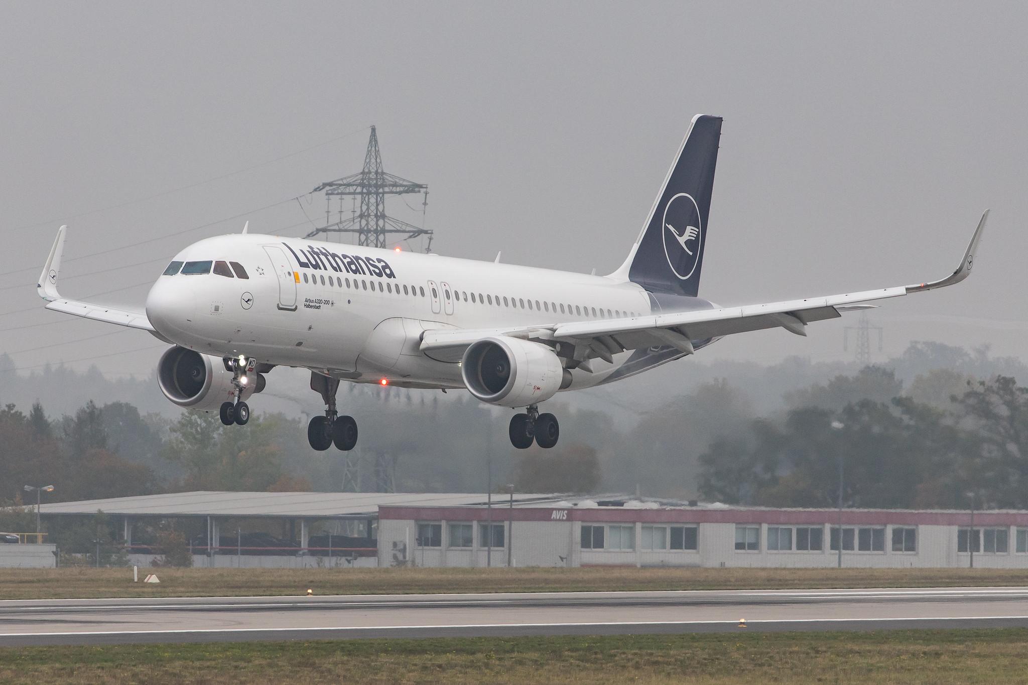 Frankfurt Airport: Lufthansa (LH / DLH) |  Airbus A320-214 A320 | D-AIWD | MSN 8672