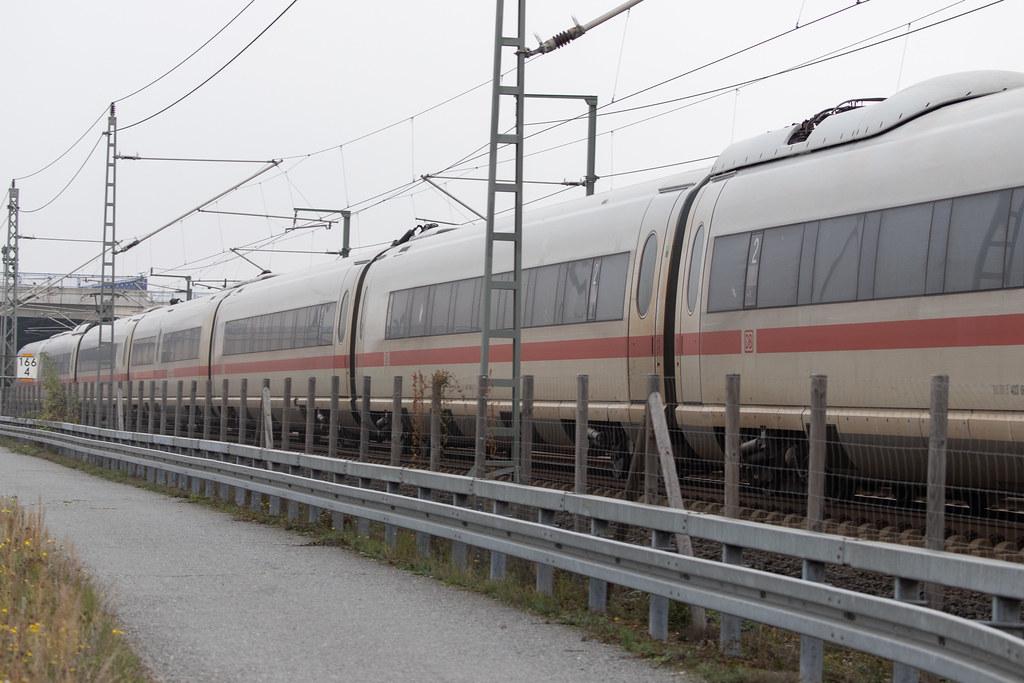 Frankfurt Airport: Deutsche Bahn ICE |
