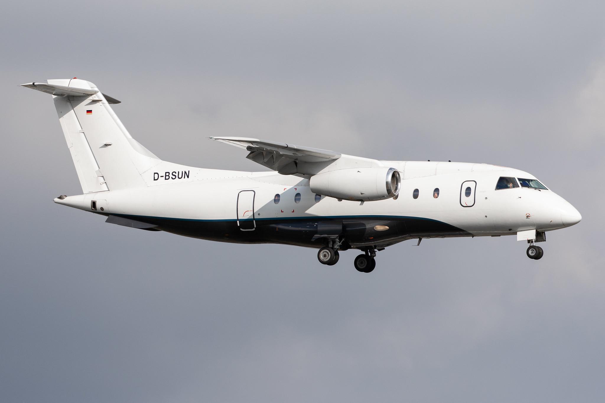 Hamburg Airport: Sun-Air (EZ / SUS) |  Dornier 328-310 JET J328 | D-BSUN | MSN 3147