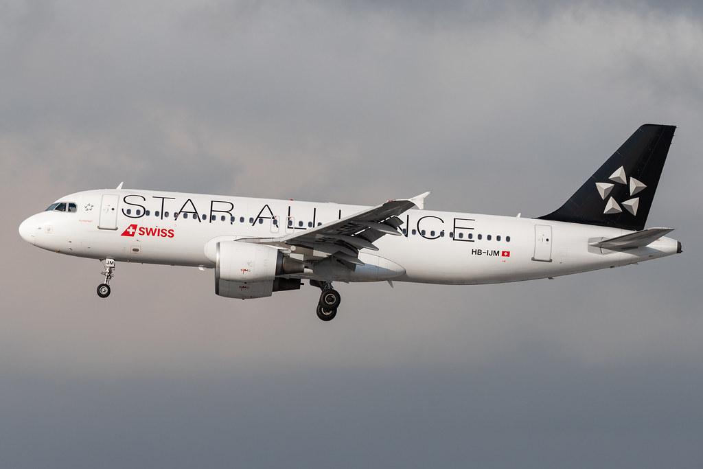 Hamburg Airport: Swiss (LX / SWR) |  Livery: Star Alliance Livery |  Airbus A320-214 A320 | HB-IJM | MSN 0635