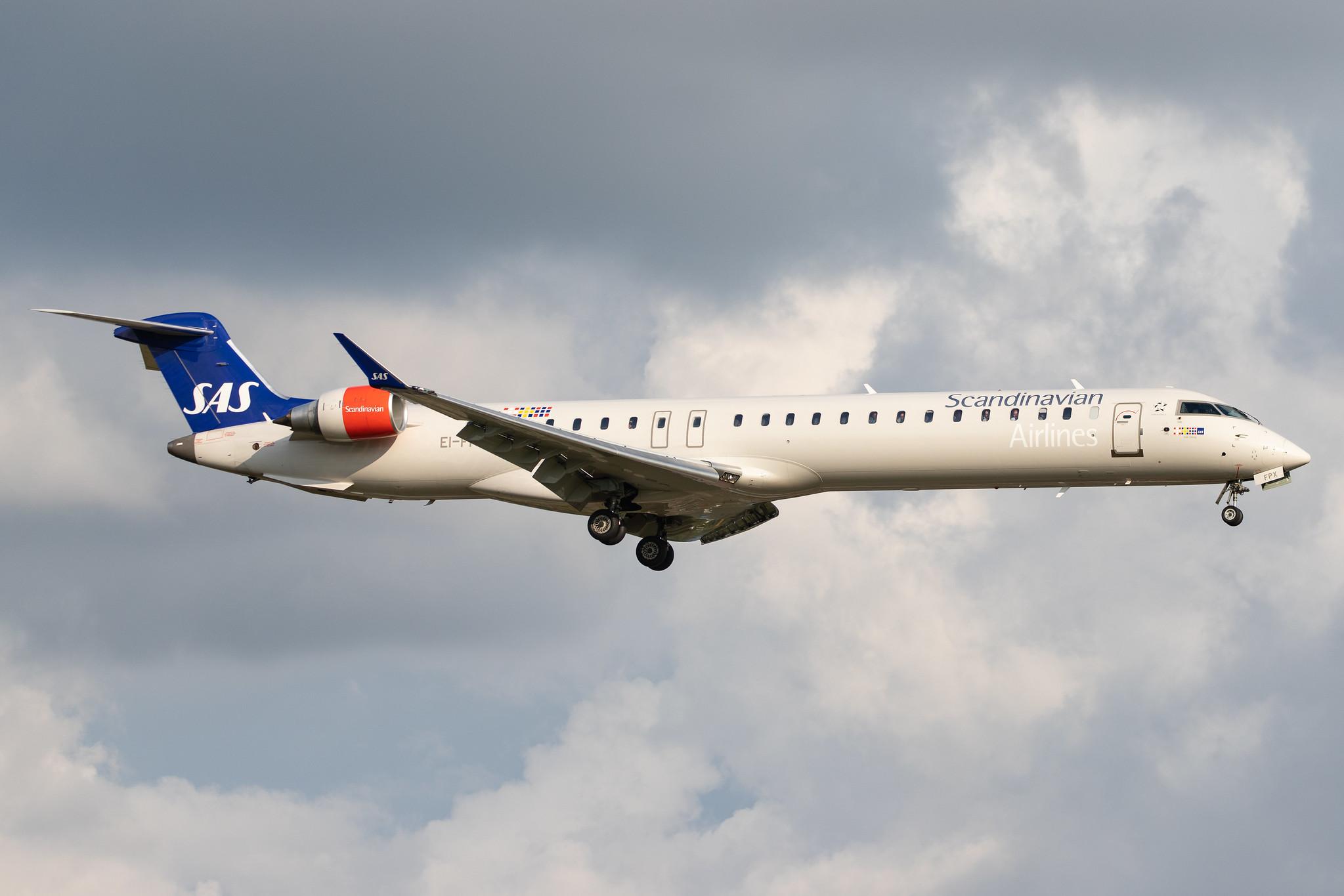 Hamburg Airport: SAS (SK / SAS) | Operator: Cityjet |  Mitsubishi CRJ-900LR CRJ9 | EI-FPX | MSN 15444