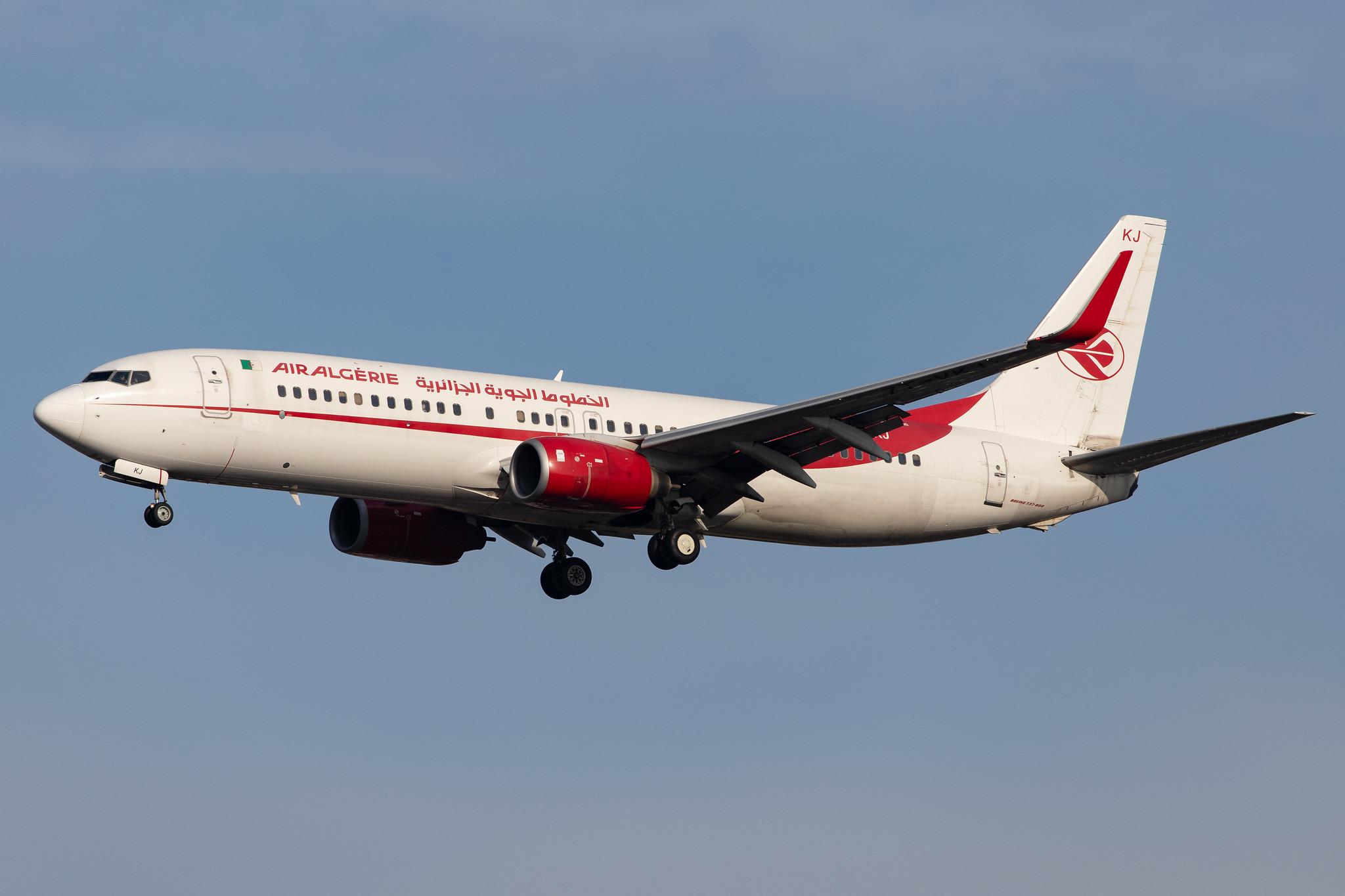 London Heathrow Airport: Air Algerie (AH / DAH) |  Boeing 737-8D6 B738 | 7T-VKJ | MSN 40864