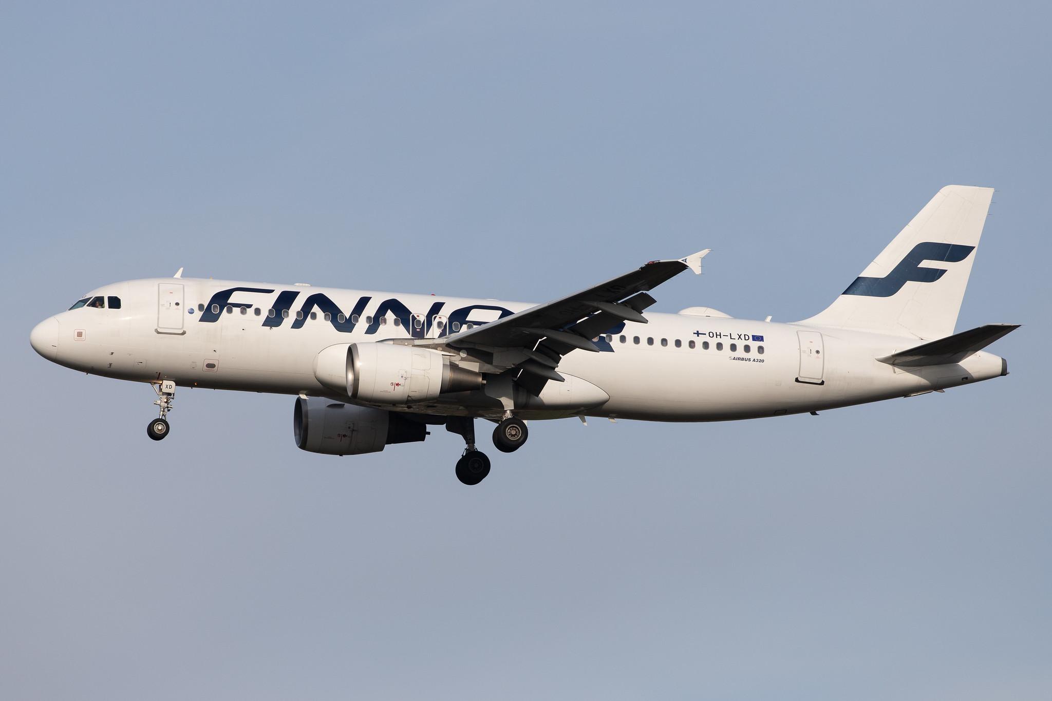 London Heathrow Airport: Finnair (AY / FIN) |  Airbus A320-214 A320 | OH-LXD | MSN 1588
