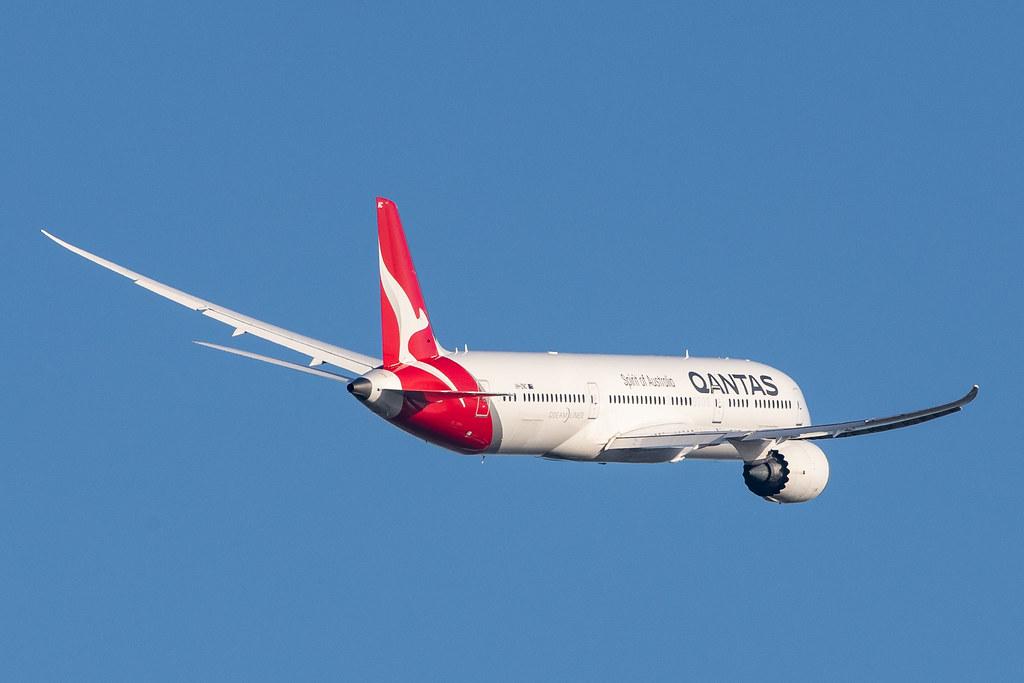 London Heathrow Airport: Qantas (QF / QFA) |  Boeing 787-9 Dreamliner B789 | VH-ZNC | MSN 39040