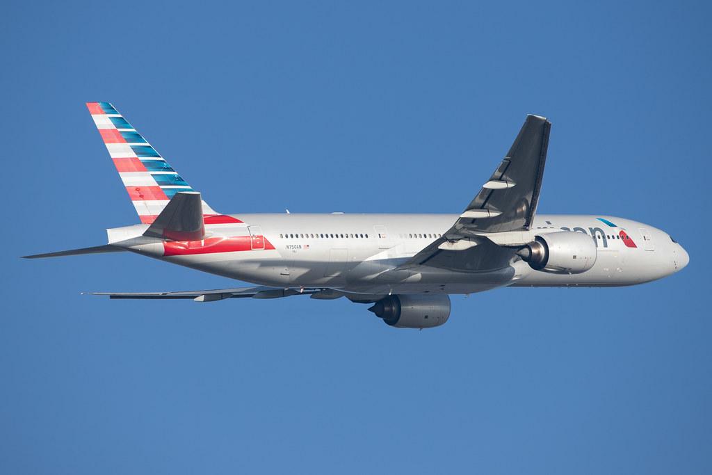 London Heathrow Airport: American Airlines (AA / AAL) |  Boeing 777-223(ER) B772 | N750AN | MSN 30259