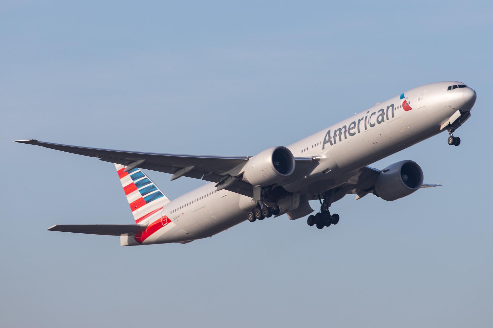 London Heathrow Airport: American Airlines (AA / AAL) |  Boeing 777-323(ER) B77W | N736AT | MSN 33538