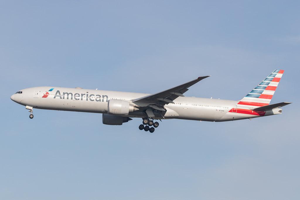 London Heathrow Airport: American Airlines (AA / AAL) |  Boeing 777-323(ER) B77W | N719AN | MSN 41668