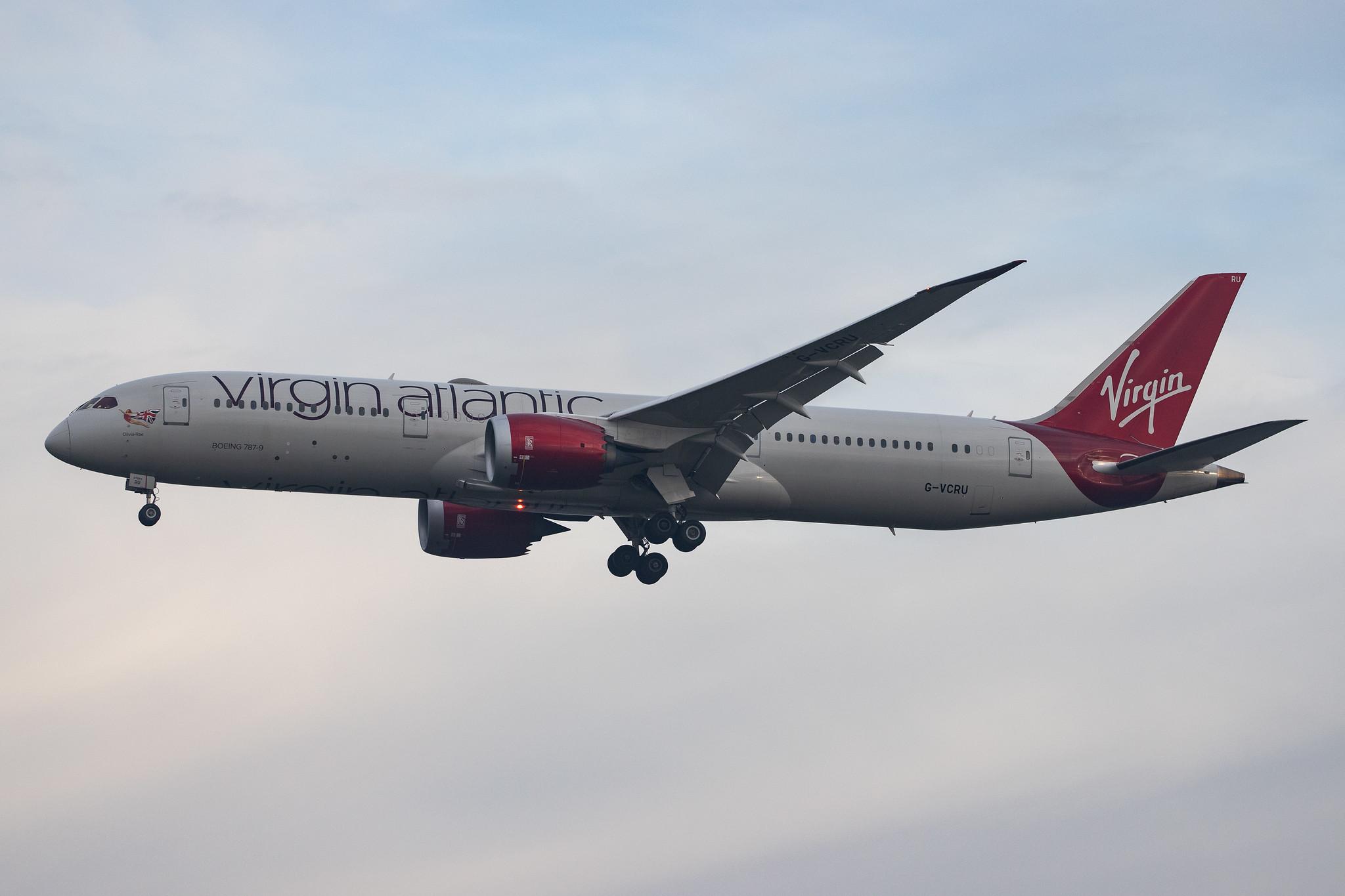 London Heathrow Airport: Virgin Atlantic (VS / VIR) |  Boeing 787-9 Dreamliner B789 | G-VCRU | MSN 37972