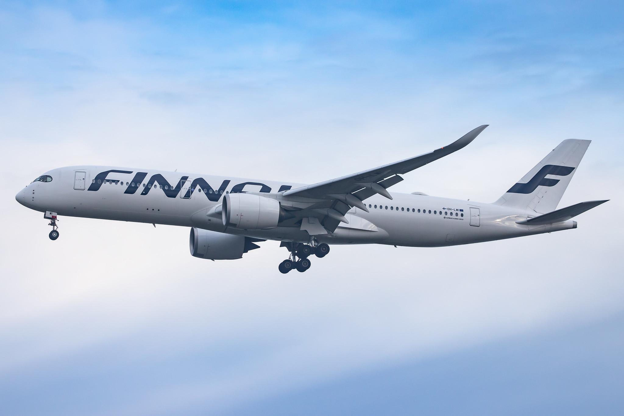 London Heathrow Airport: Finnair (AY / FIN) |  Airbus A350-941 A359 | OH-LWI | MSN 104