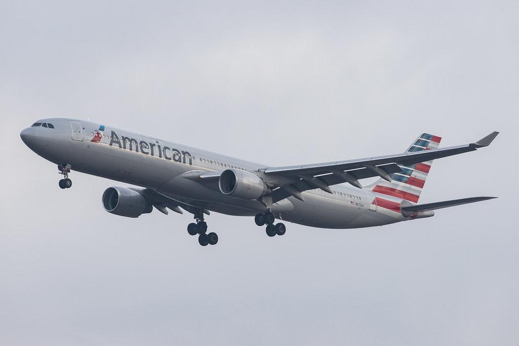 London Heathrow Airport: American Airlines (AA / AAL) |  Airbus A330-323 A333 | N273AY | MSN 0337