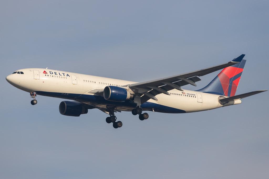 London Heathrow Airport: Delta Air Lines (DL / DAL) |  Airbus A330-223 A332 | N860NW | MSN 0778