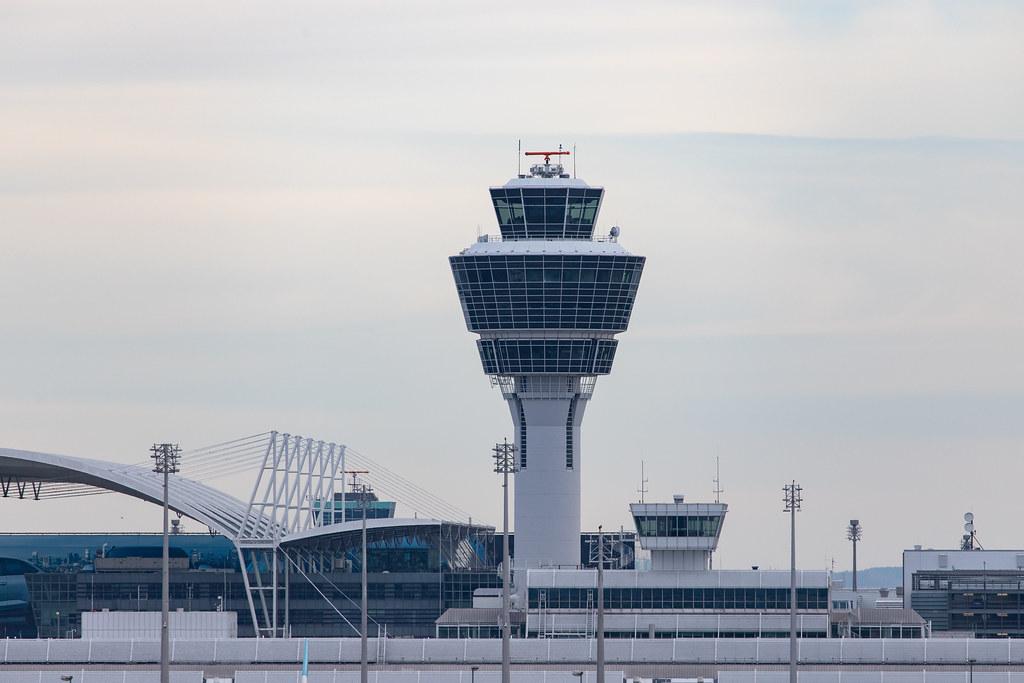Munich Airport: Tower |