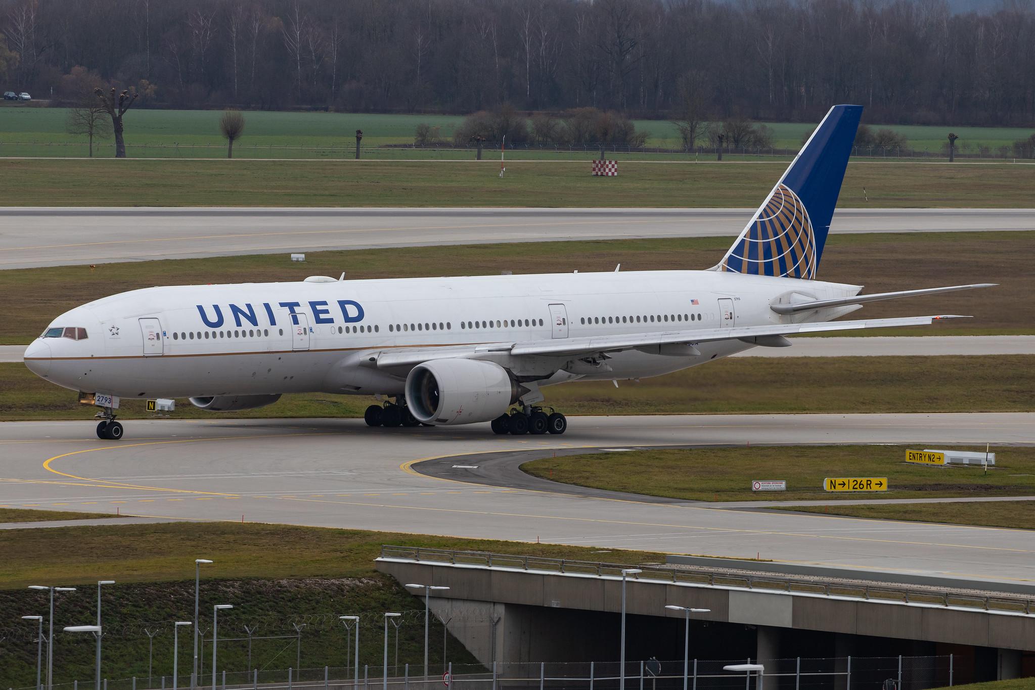 Munich Airport: United Airlines (UA / UAL) |  Boeing 777-222(ER) B772 | N793UA | MSN 26946
