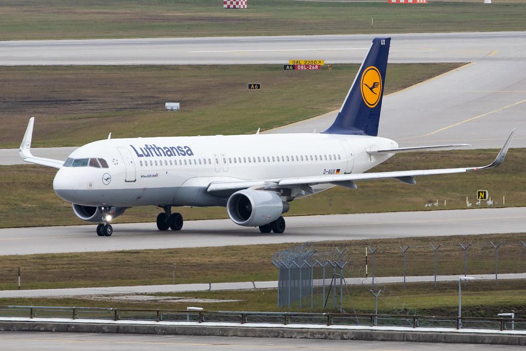 Munich Airport: Lufthansa (LH / DLH) |  Airbus A320-214 A320 | D-AIUX | MSN 7256