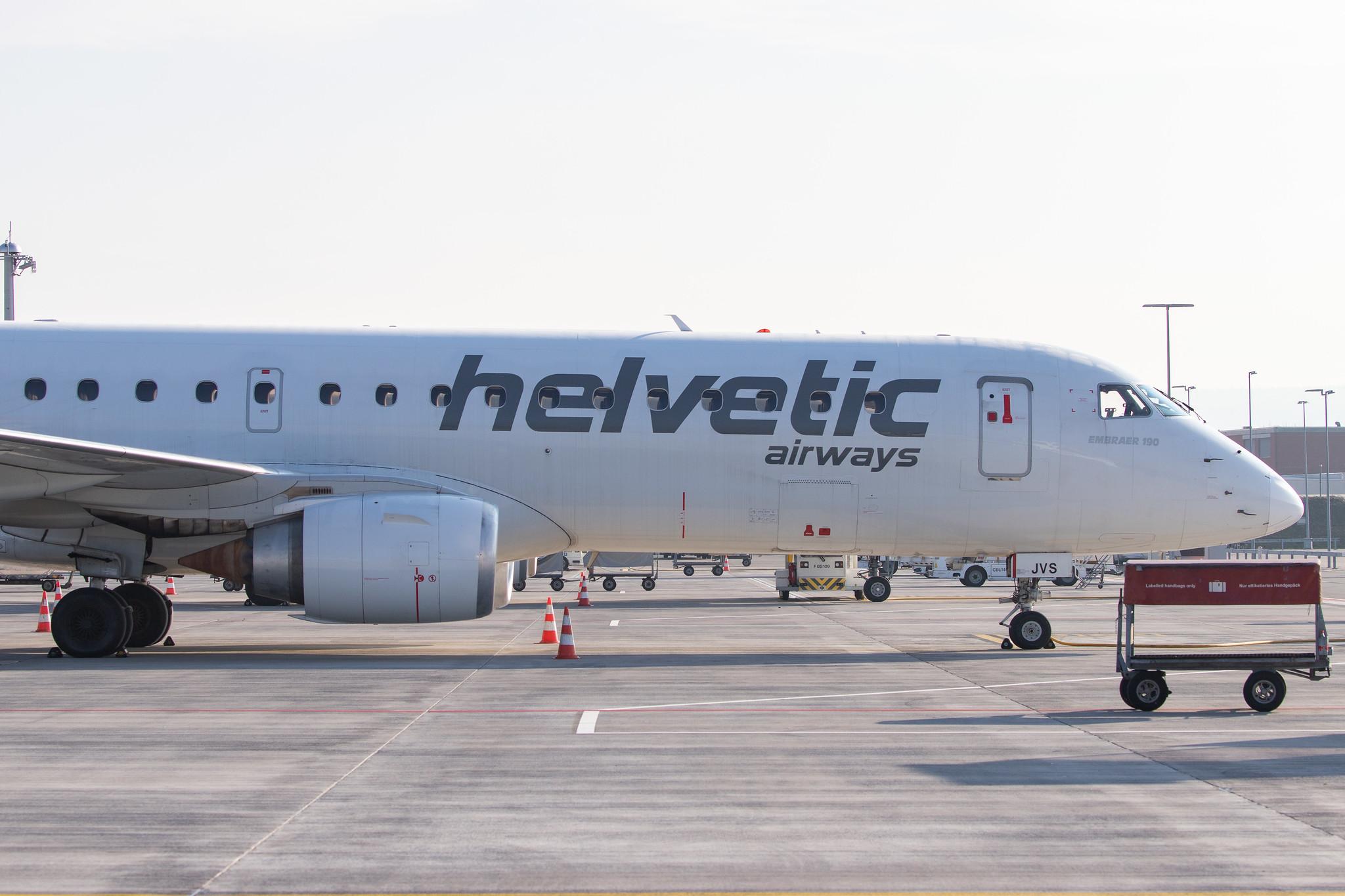 Flughafen Zürich: Helvetic Airways (2L / OAW) |  Embraer E190AR E190 | HB-JVS | MSN 19000265