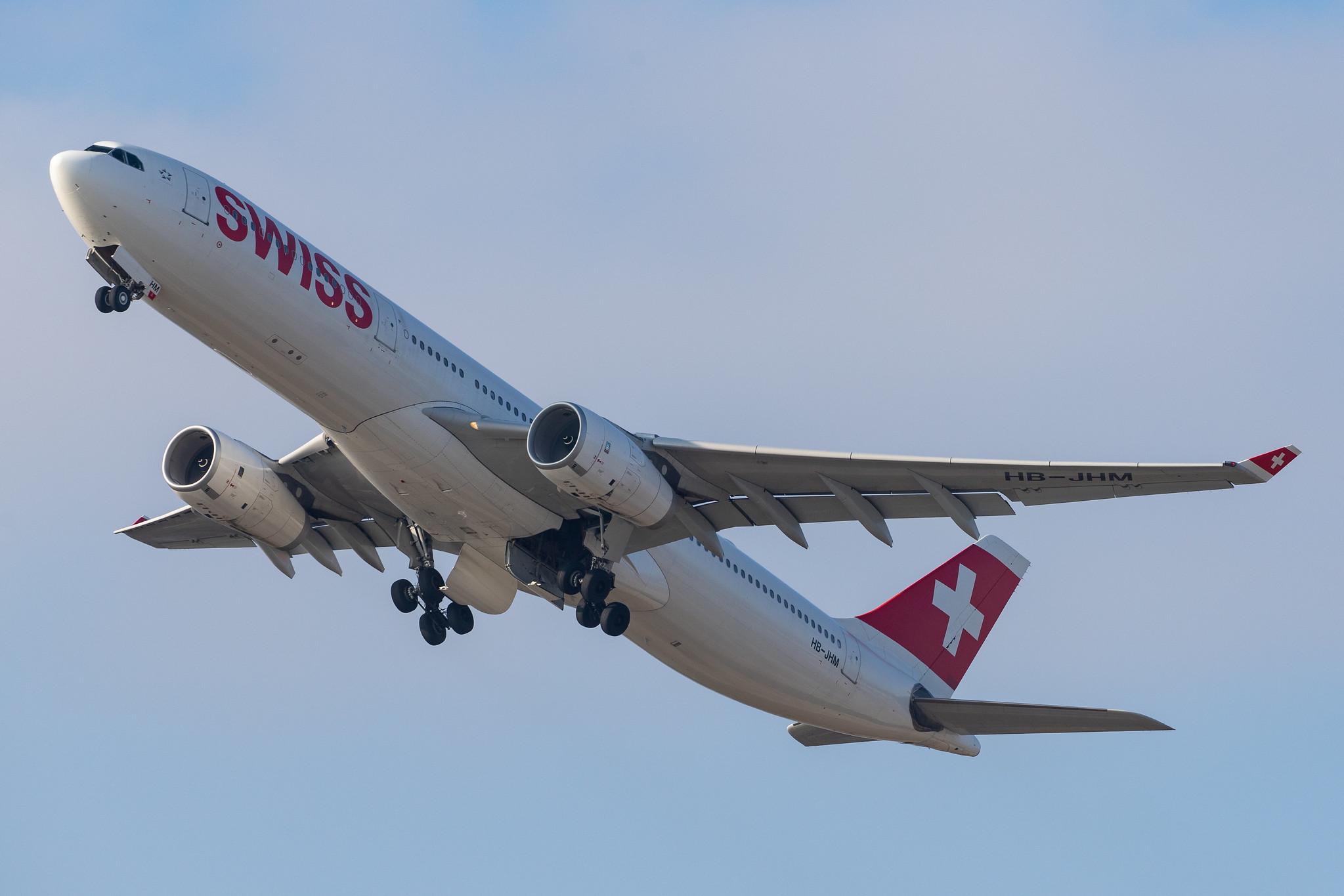 Flughafen Zürich: Swiss (LX / SWR) |  Airbus A330-343 A333 | HB-JHM | MSN 1355