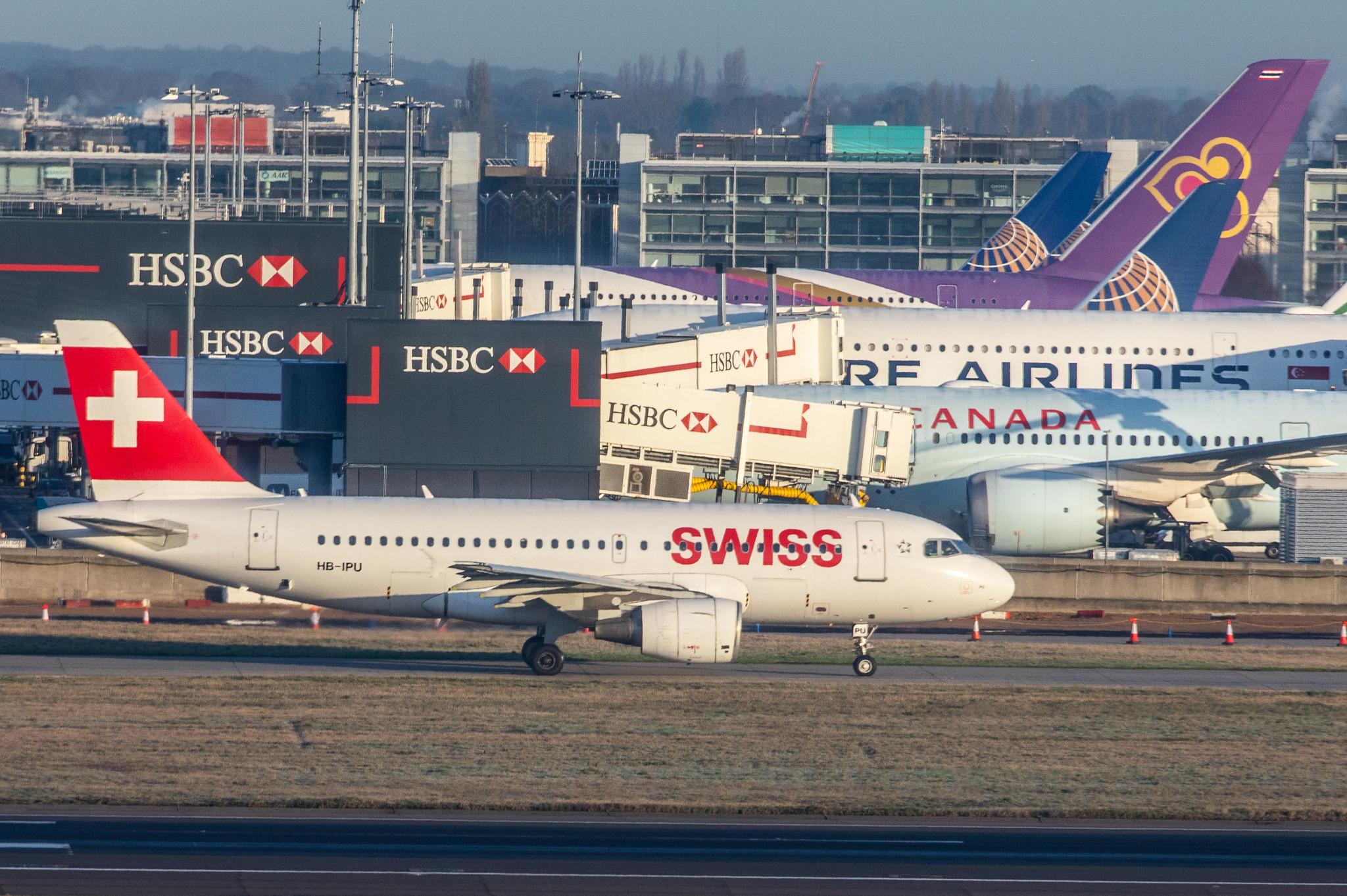 London Heathrow Airport: Swiss (LX / SWR) |  Airbus A319-112 A319 | HB-IPU | MSN 0713
