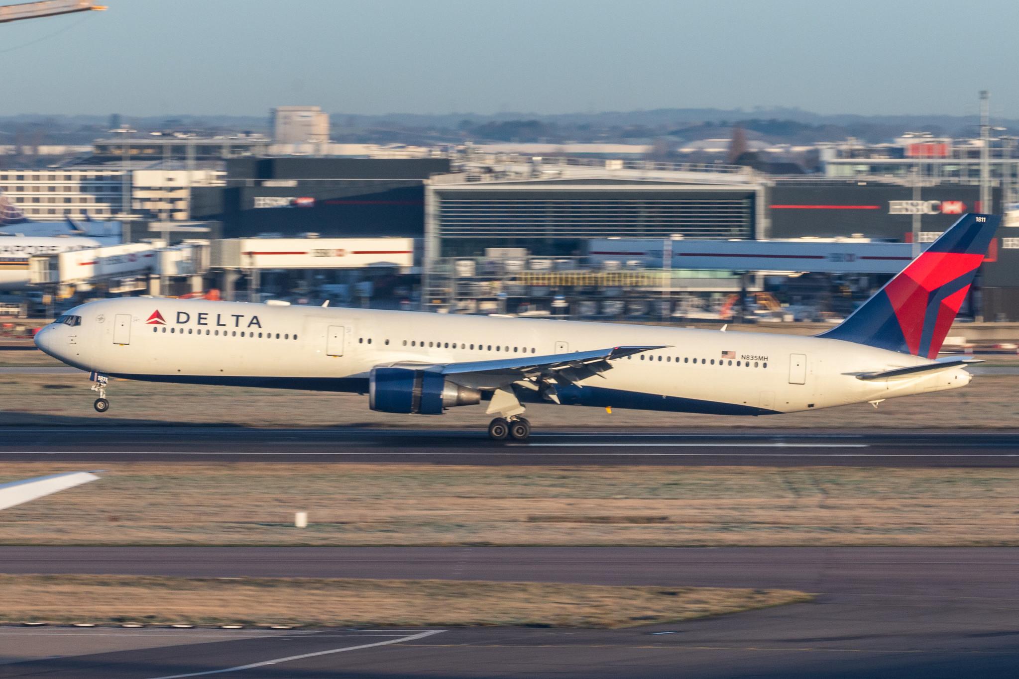 London Heathrow Airport: Delta Air Lines (DL / DAL) |  Boeing 767-432(ER) B764 | N835MH | MSN 29708