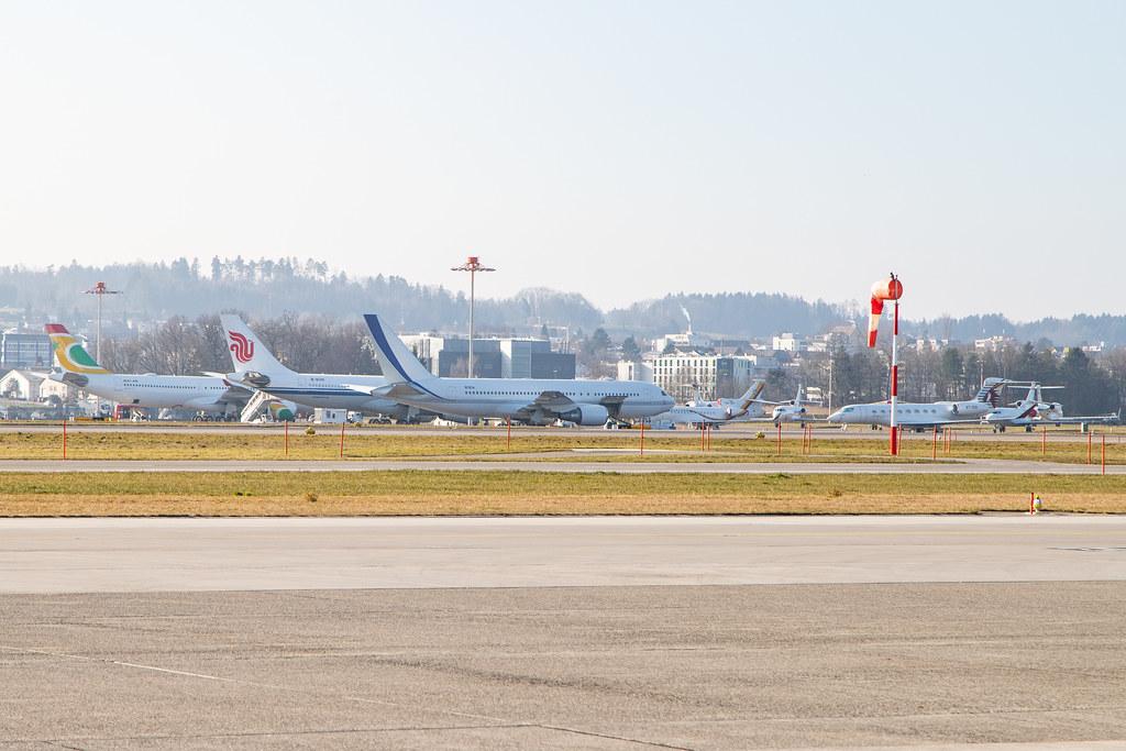 Flughafen Zürich: Vorfeld/Apron |