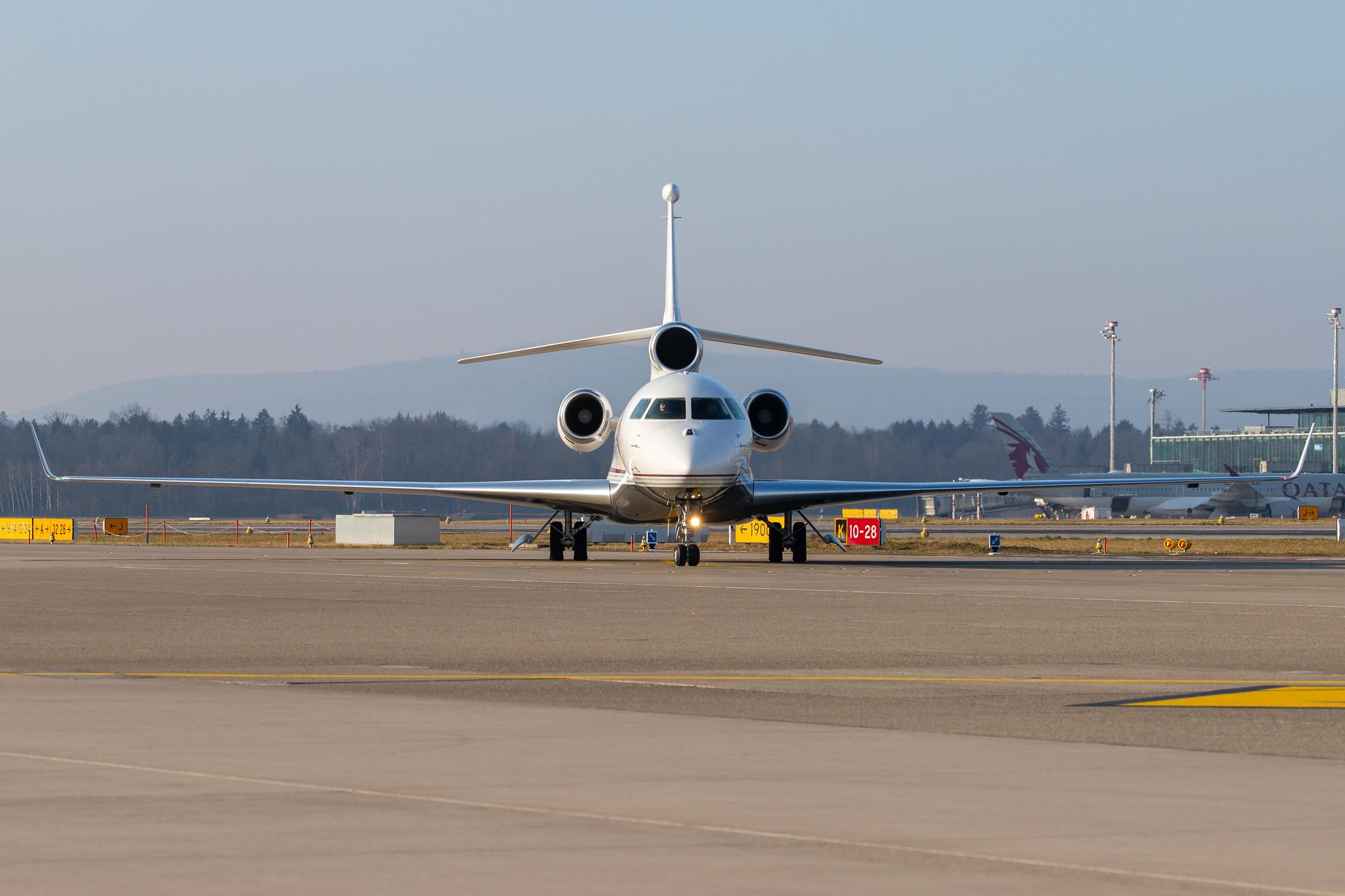 Flughafen Zürich: Air Alsie (6I / MMD) |  Dassault Falcon 7X FA7X | OY-RAB | MSN 078