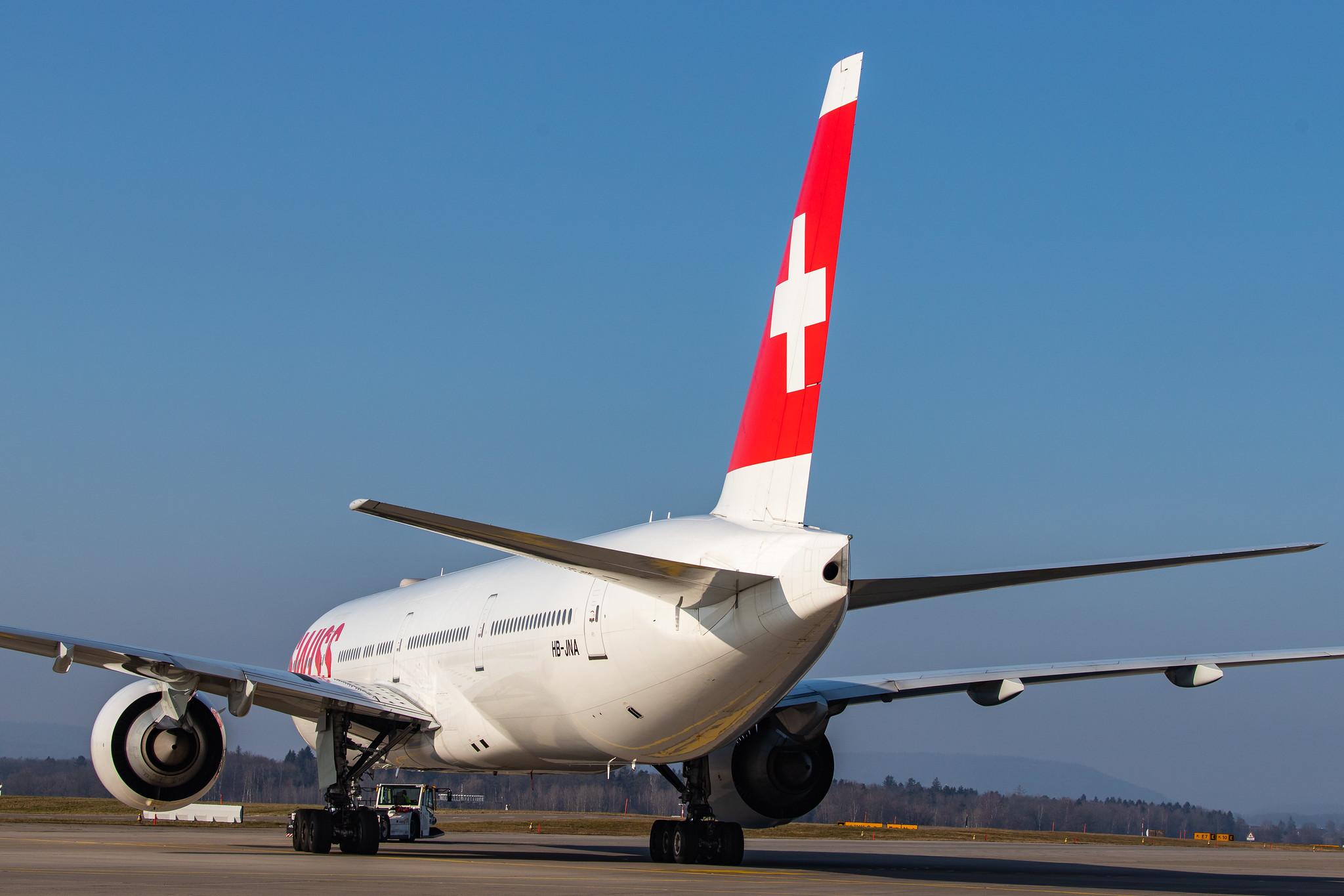 Flughafen Zürich: Swiss (LX / SWR) |  Boeing 777-3DE(ER) B77W | HB-JNA | MSN 44582