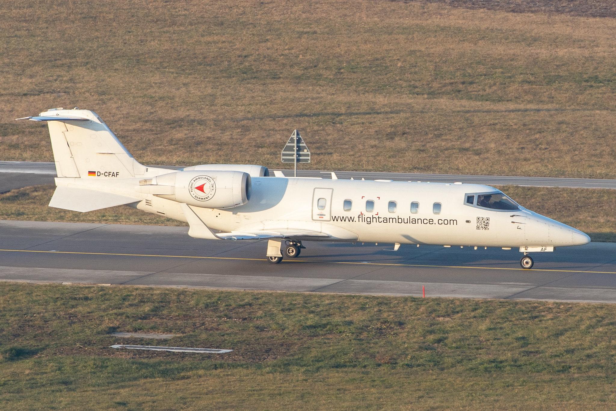 Flughafen Zürich: FAI rent-a-jet |  Learjet 60 LJ60 | D-CFAF | MSN 60-107