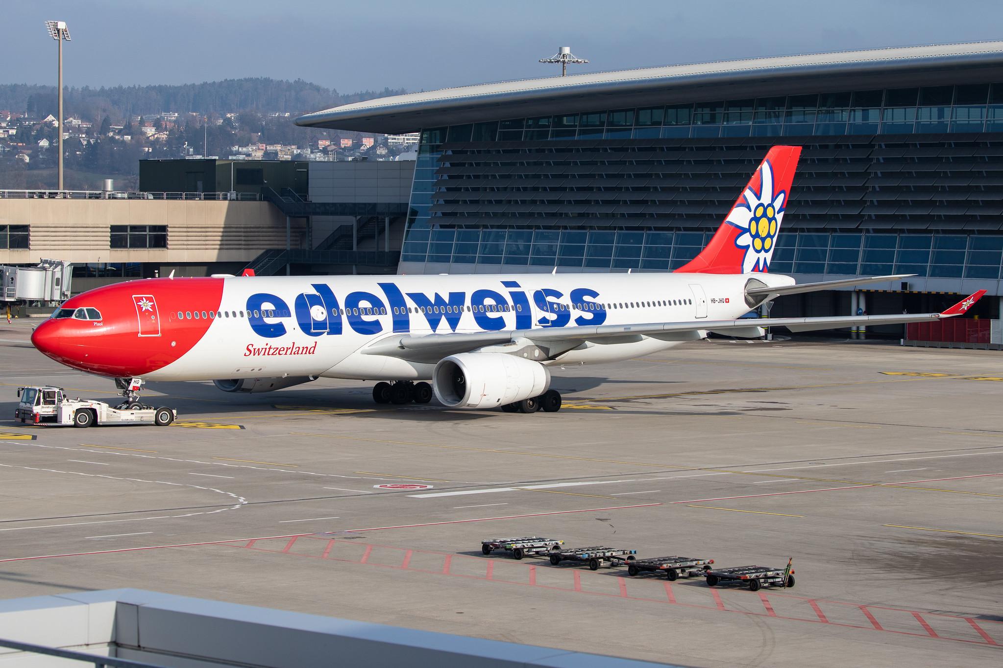 Flughafen Zürich: Edelweiss Air (WK / EDW) |  Airbus A330-343 A333 | HB-JHQ | MSN 1193