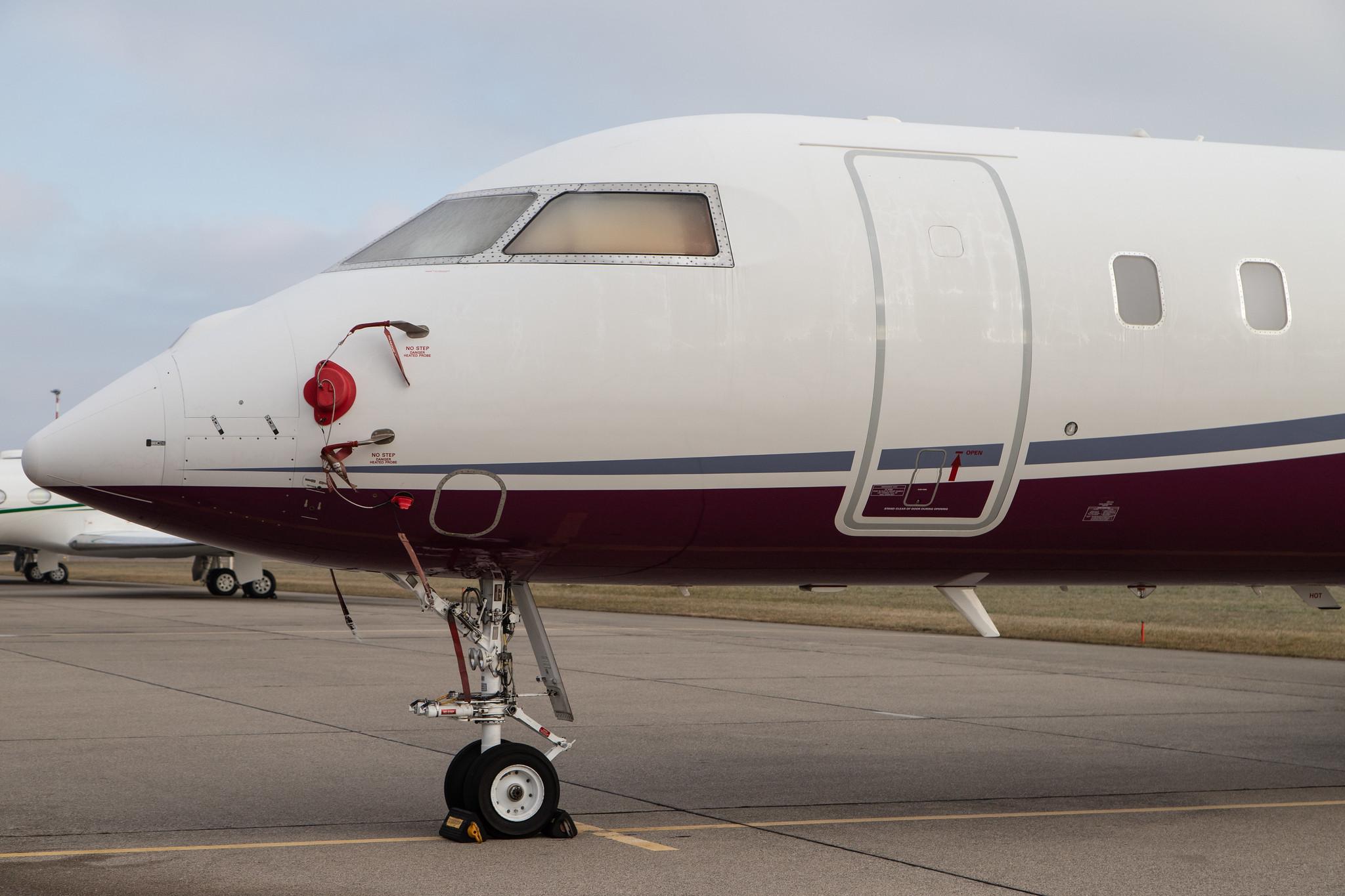 Flughafen Zürich: GlobalJet |  Bombardier Global 6000 GLEX | M-YVVF | MSN 9590