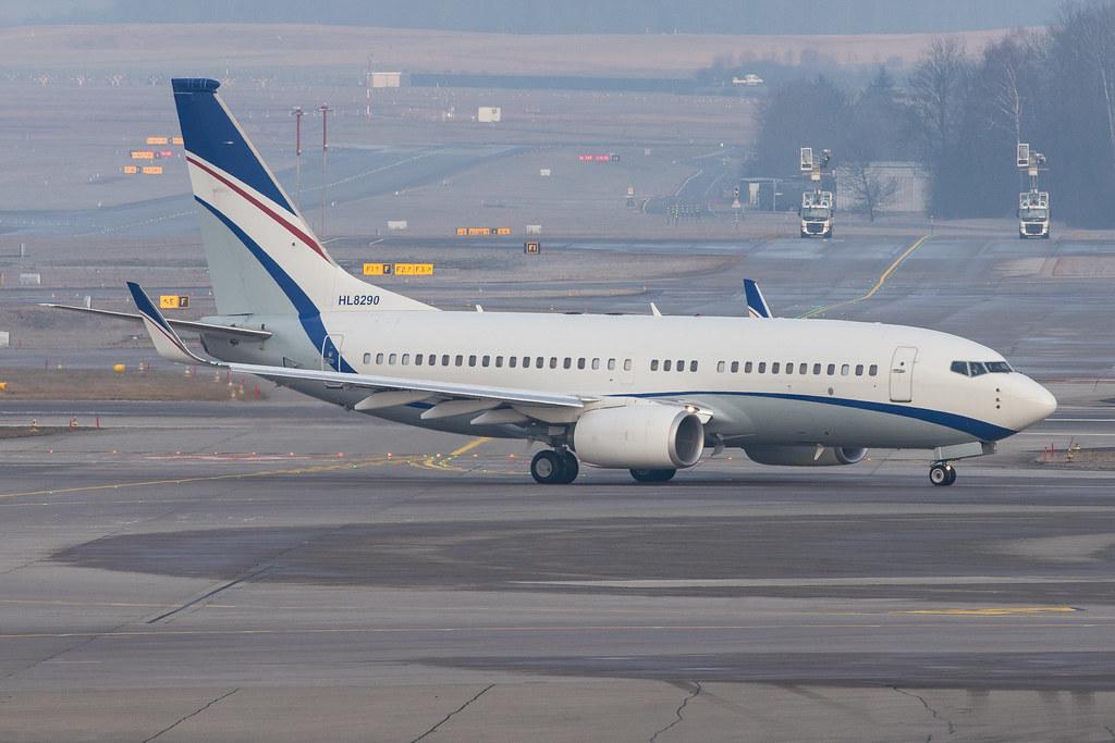 Flughafen Zürich: HyundiaMotor Co.  |  Boeing 737-7GE(BBJ) B737 | HL8290 | MSN 41375
