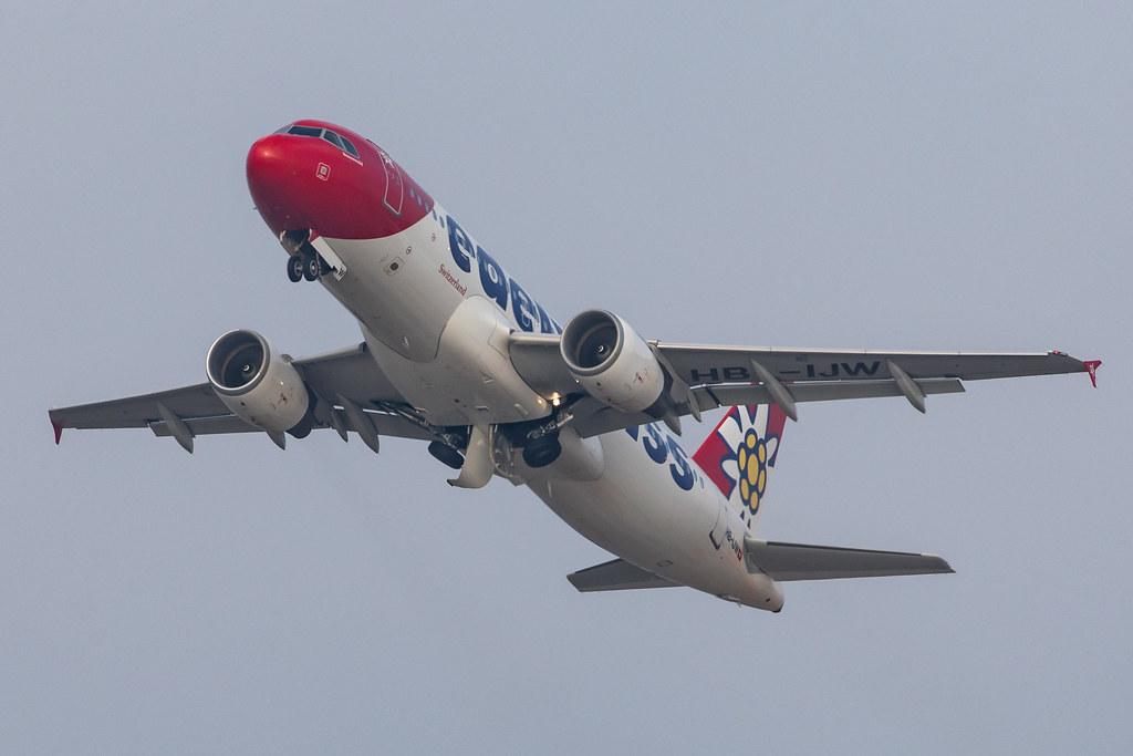 Flughafen Zürich: Edelweiss Air (WK / EDW) |  Airbus A320-214 A320 | HB-IJW | MSN 2134