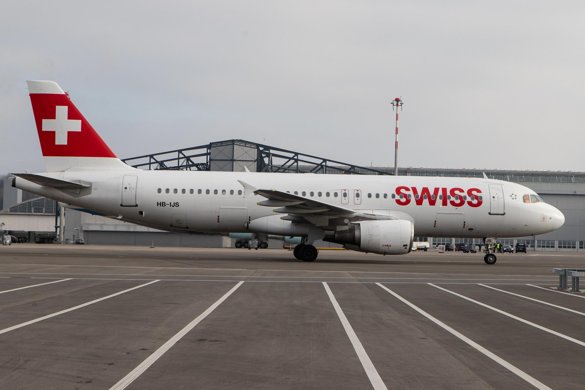 Flughafen Zürich: Swiss (LX / SWR) |  Airbus A320-214 A320 | HB-IJS | MSN 0782