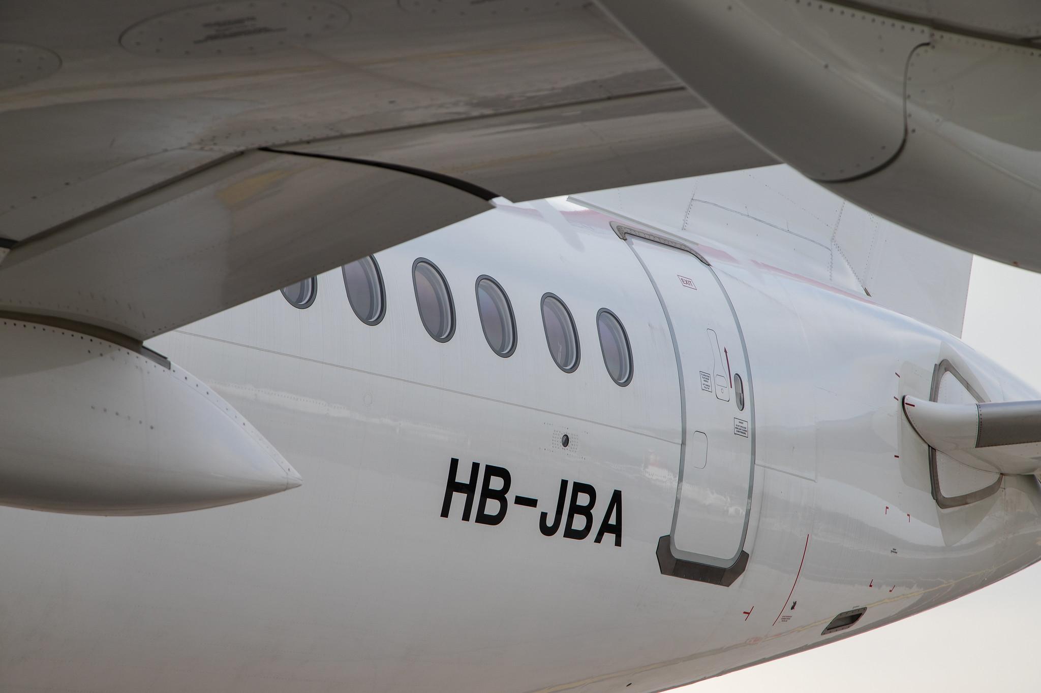 Flughafen Zürich: Swiss (LX / SWR) |  Airbus A220-100 BCS1 | HB-JBA | MSN 50010