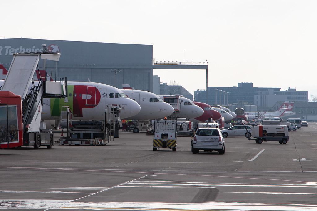 Flughafen Zürich: Vorfeld/Apron |
